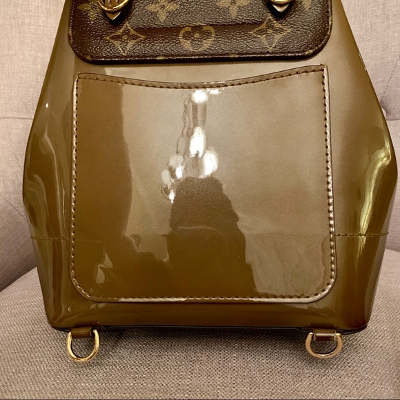 SOLD! Louis Vuitton Hot Springs Backpack!🖤. - Picture 3 of 8